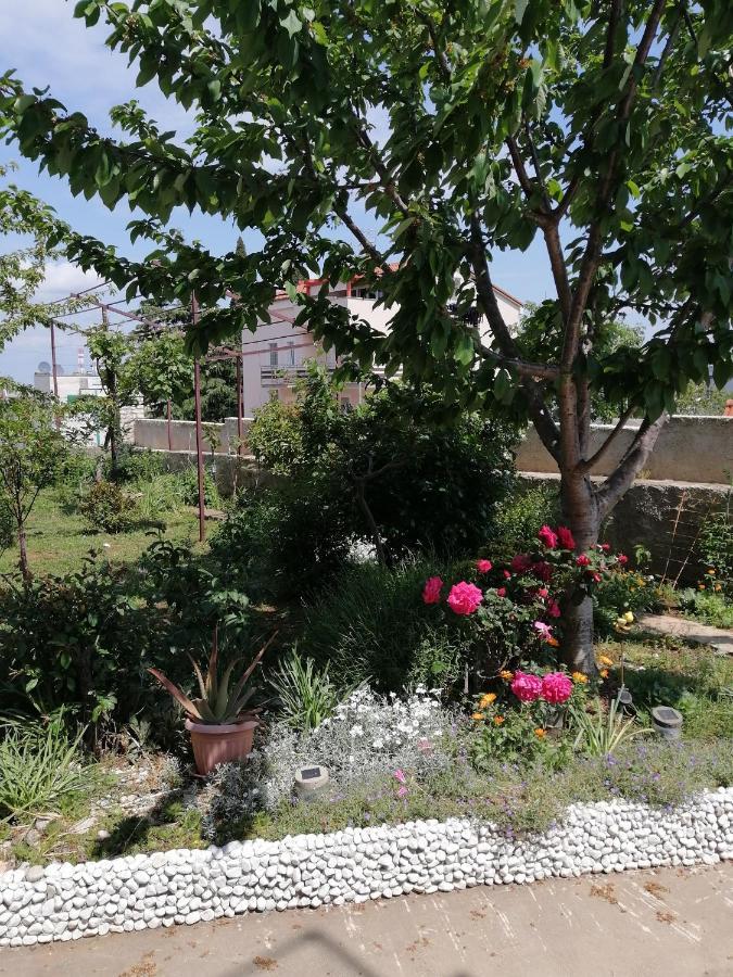 Apartman Antonija Pula Bagian luar foto